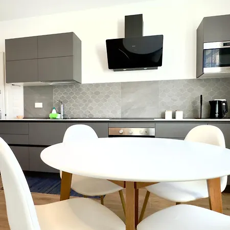 20 Min Venezia Modern With Terrace